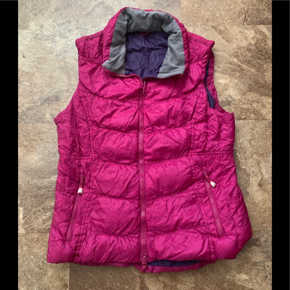 Lululemon puffer vest 12